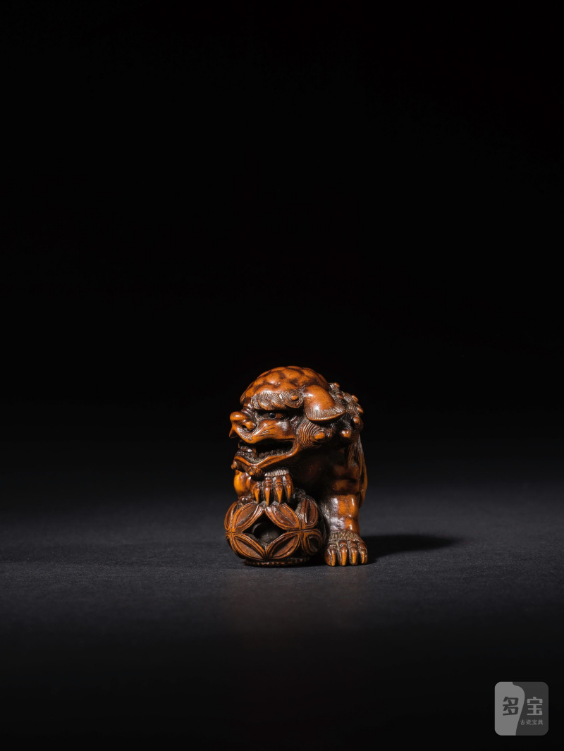 黄楊彫根付 珠取獅子 銘「亮忠」 19世紀 | NETSUKE EN BUIS REPRÉSENTANT UN SHISHI - 图9